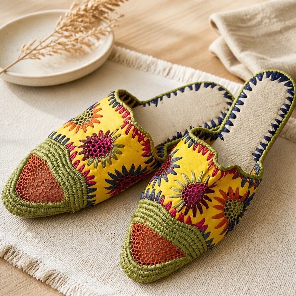 Embroidered Colorful Floral Loafers Womens 7 Hippie Boho Indie Beachy Vacation